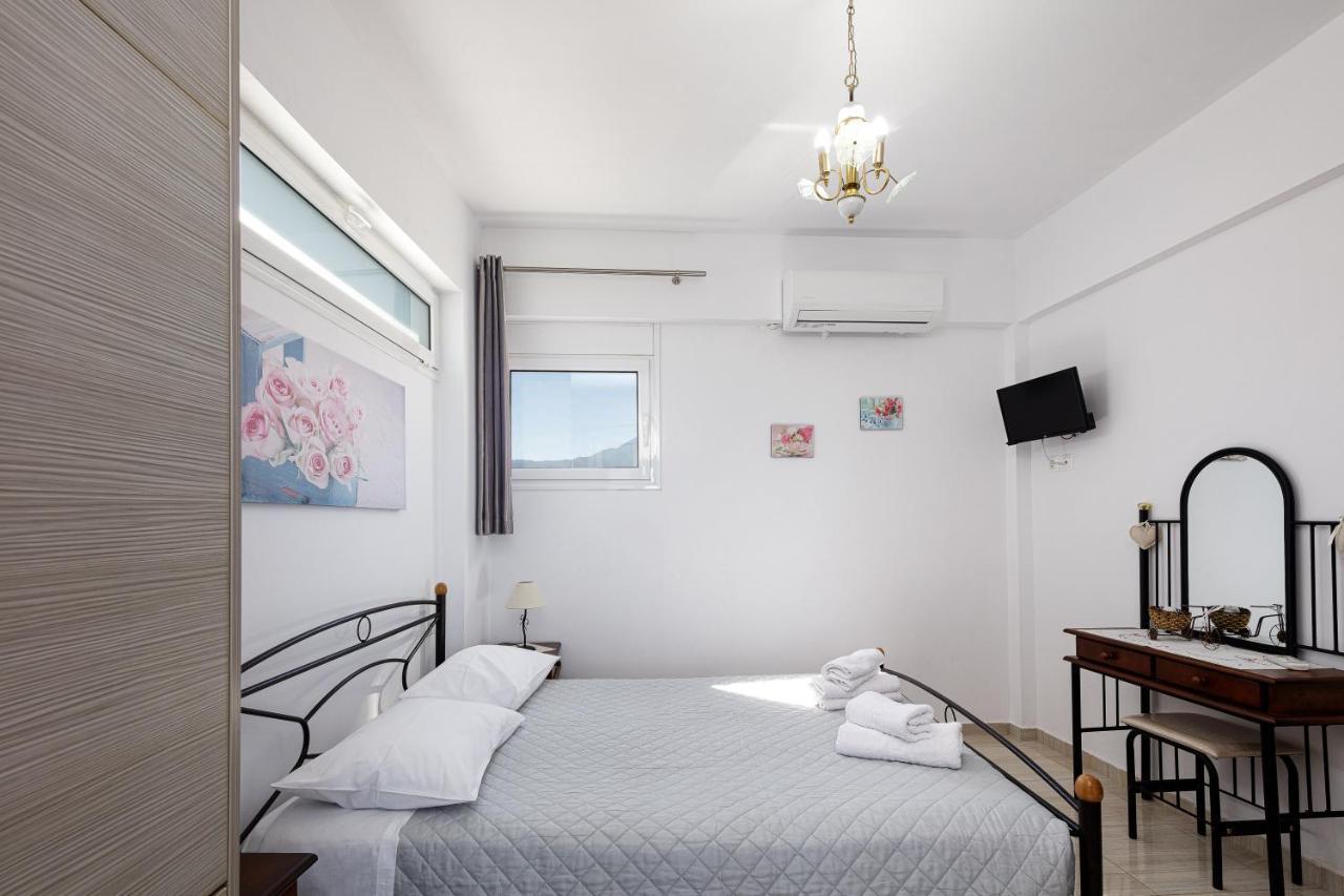Vourvahis Seaview Apartments Karotí Екстериор снимка