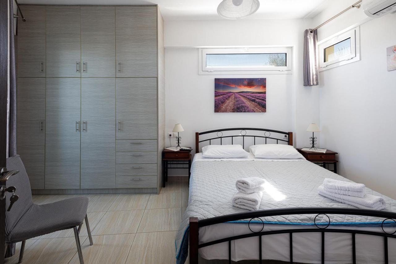 Vourvahis Seaview Apartments Karotí Екстериор снимка